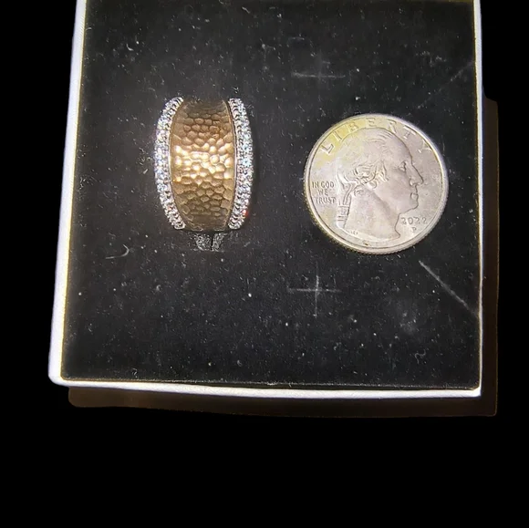 Joseph Esposito Chunky Two-tone Hammered CZ and Sterling Silver Ring - Picture 7 of 12